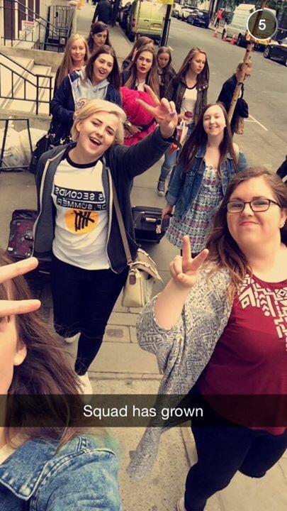 ashlieeafc's tweet image. #HERESTOROWYSOMEMORIES meeting some awesome people ❤️ @HeyViolet