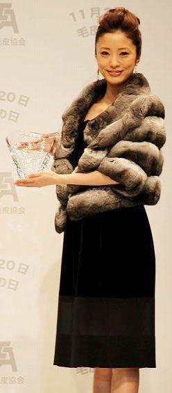 A happy FURRY BIRTHDAY to Japanese actress, singer and model Aya Ueto, who is one of Japan\s top entertainers. 