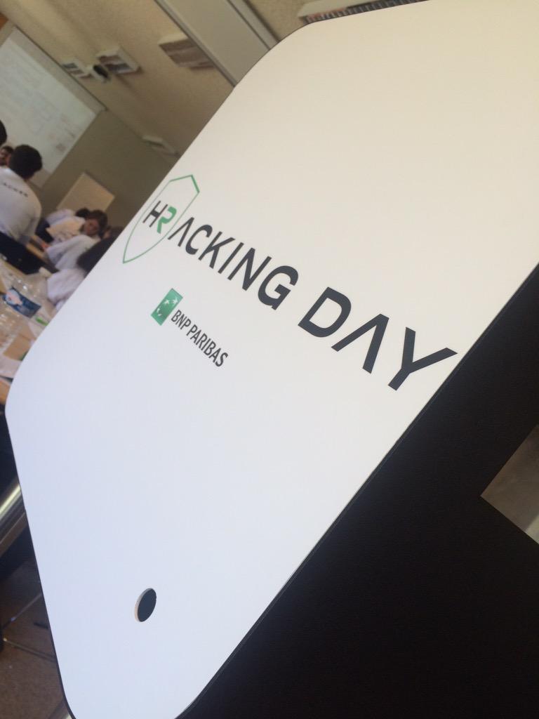 diegodjma's tweet photo. The second part of the day is going to start #HRackBNPP http://t.co/yBP1U0O5mM