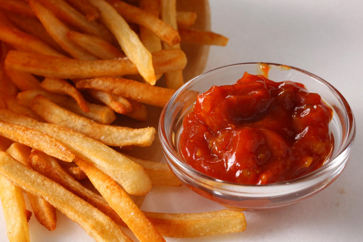 Evergreensza's tweet photo. #didyouknow tomato sause was sold in the 1830s as medicine #ketchup http://t.co/Mc9Q5tO5lP