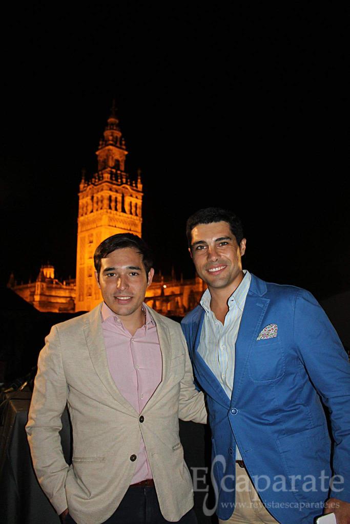 escaparaterevis's tweet photo. Estuvimos en la presentación de @LigaHermandades en @hotelseises de #Sevilla
#TDSCofrade http://t.co/94qSG5dcXX