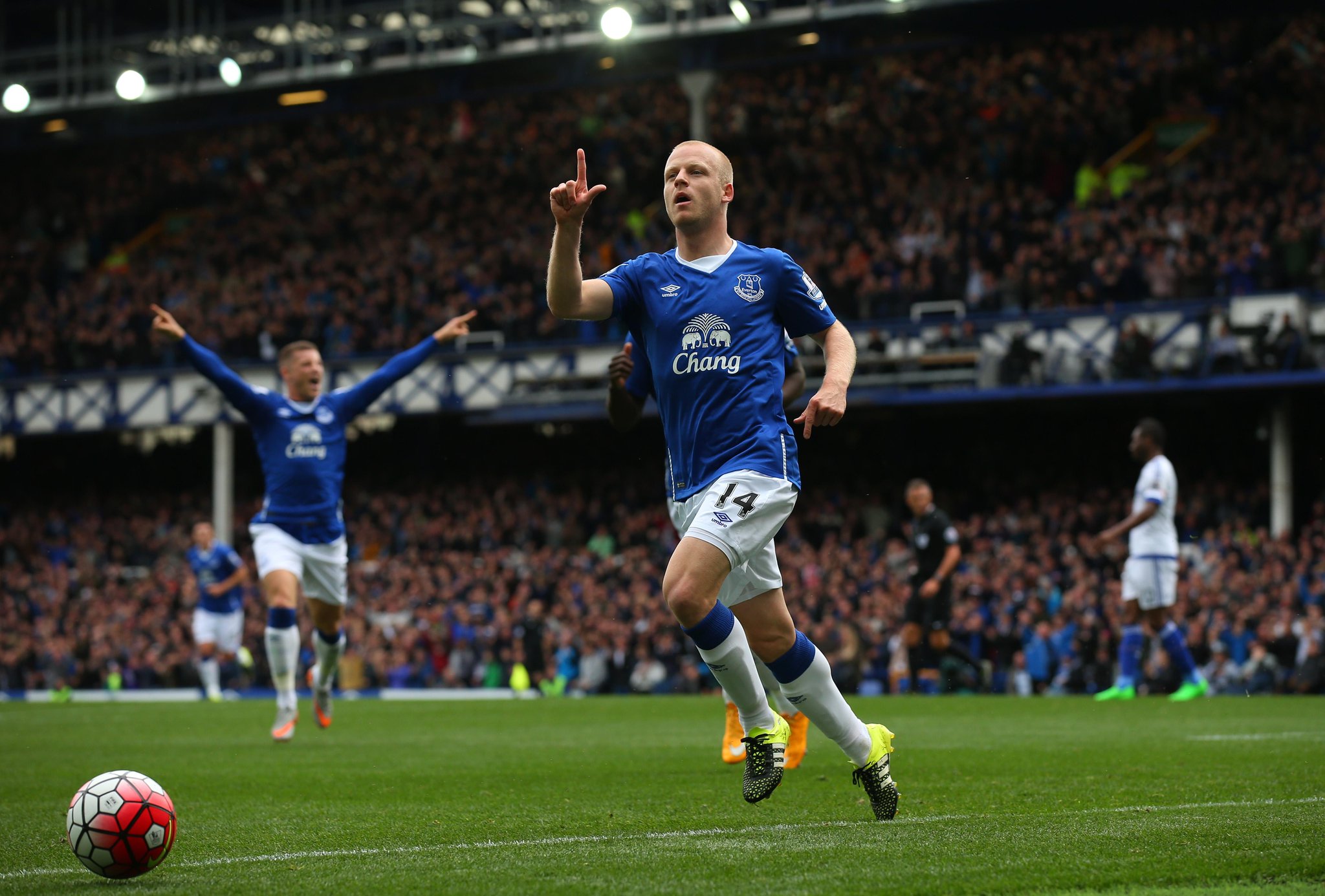 Happy Birthday to Steven Naismith who celebrated in perfect fashion with a hat-trick on Saturday against Chelsea 