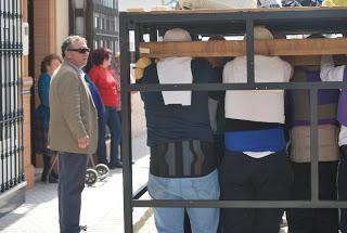 SSantaParadas's tweet photo. | NOTICIAS | Nombramiento de Capataces de la Hdad. del Nazareno. http://t.co/SZsPWLKwDO http://t.co/h2HMDce3wJ