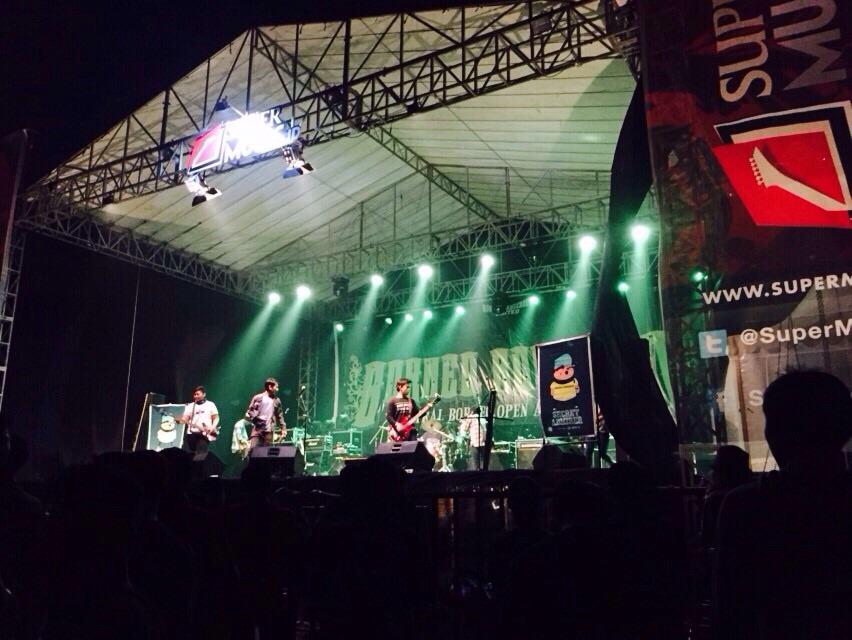 Mimin baru bsa online lg nih,mau ngucapin thanks berat buat yg sudah nnton kita,n.... tmi.me/1f8KJr