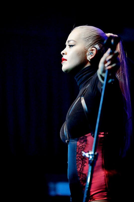 erezaaahh's tweet photo. @RitaOra performing in Boston last nightt #BodyOnmeTour http://t.co/ySRGUbxw6U