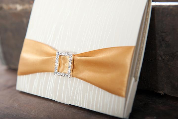 An example of our clutch style invitations...
