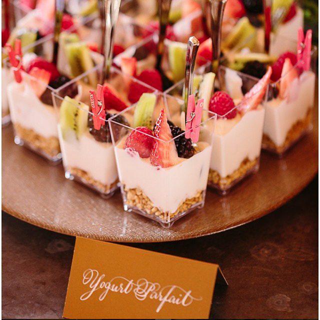 ModernArtCaters's tweet photo. Good morning with our yogurt parfaits with organic honey yogurt, cinnamon granola and seasonal berries. Photo: @bri… http://t.co/h50xmLYWJ6