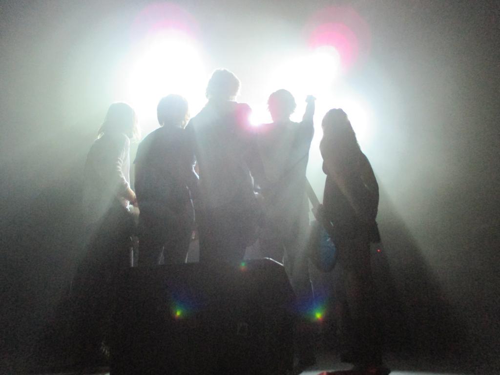 Thank you for being to Barcelona! @officialR5 <a href="/rossR5/">Ross Lynch</a> <a href="/rikerR5/">Riker Lynch</a> @rydelR5 <a href="/rockyR5/">Rocky Lynch</a> @ratliffR5 @rylandR5