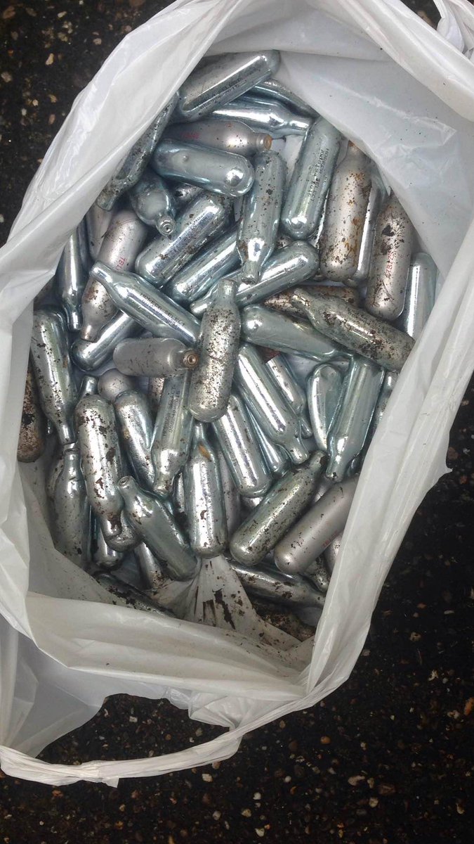 Zes kilo aan gebruikte lachgas-ampullen gevonden rond Kanaalstraat duic.nl/nieuws/zes-kil… #utrecht #partydrug