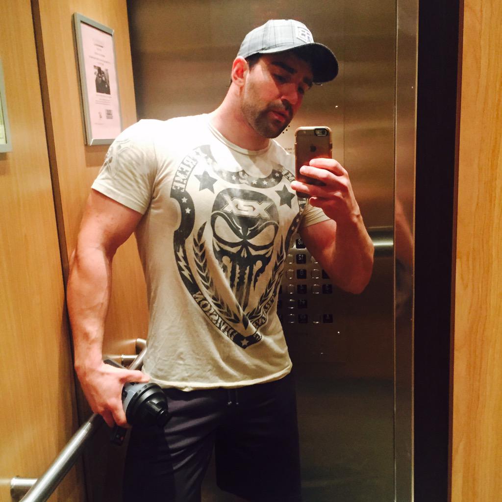 coreyswiergosz's tweet image. Morning #sweat session completed!! @x2xgear #x2xcanada