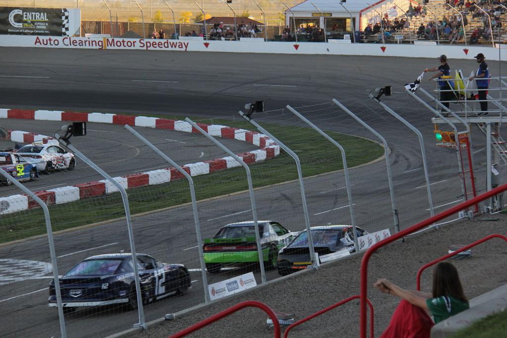 davemcintosh15's tweet image. That's how u win @ACMS_Racing door/door bumper/nose #cleanracing 🏁🏁🏁 @ace_motor_93 @MDS_Racing very hard 2 beat