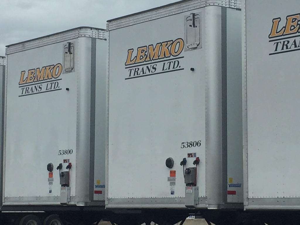 LemkoTransLTD's tweet photo. Lemko Trans would like to Welcome 10 new Vanguard Trailers to the fleet! http://t.co/kcpjtm6AYX