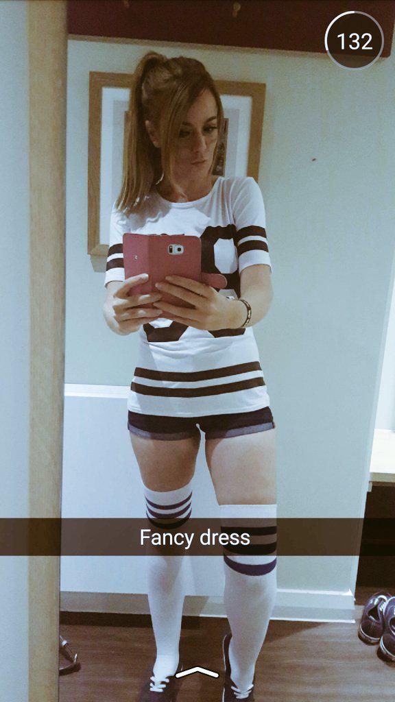 lushlee25's tweet photo. #mineheadbutlins #mental #girls #weekend #wrecker #birthday #shots #sambuca #fancydress http://t.co/I0V3VsVIr2