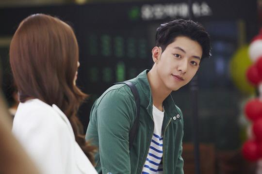 \" oh iya, HAPPY BIRTHDAY untuk Lee Jung Shin CNBlue & Rpnya. Tanggal 15 september ya ini =)  ky gue/?)