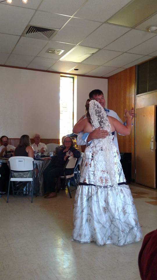 @Champion_523 @TheEarlHebnera  <a href="/DJRenegadeUSA/">DJ Renegade</a> vfsfbn esnSeda  funfg sts