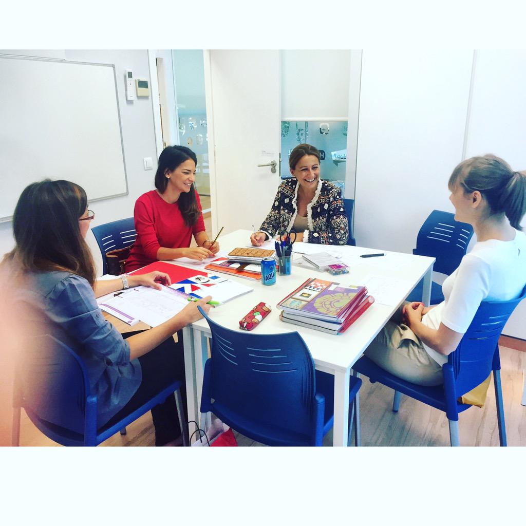 CoolSchoolES's tweet photo. BACK TO SCHOOL !📕📘📗 First meeting until classes!! Cambridge Teachers 's team ready!#backtoschool #teachers http://t.co/SaSs5nujza