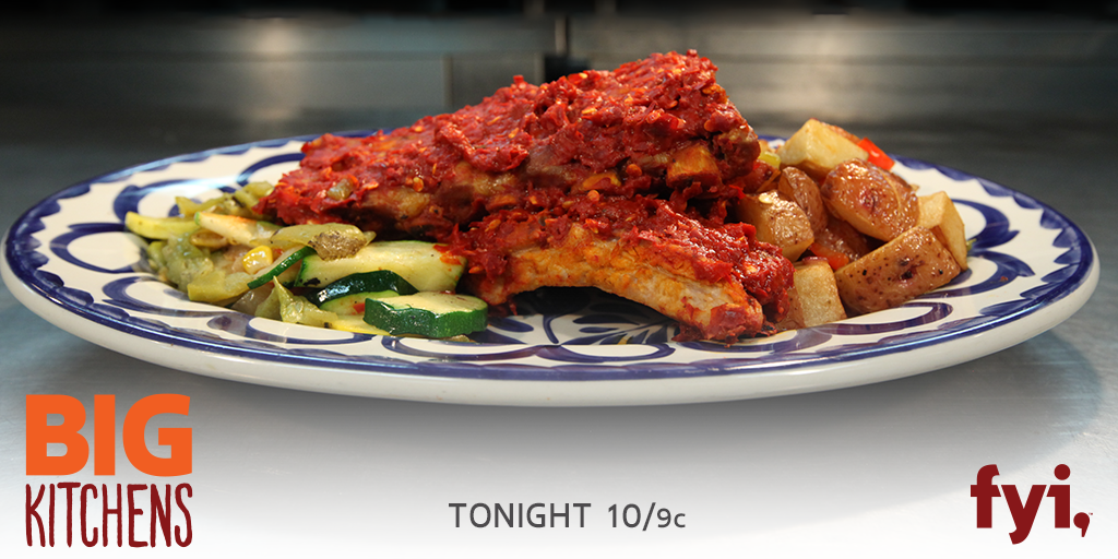 HomeMadeNation's tweet photo. How do you serve up spicy ribs by the thousands? Find out tonight on an all-new #BigKitchens! http://t.co/7hZWeX8Nmt