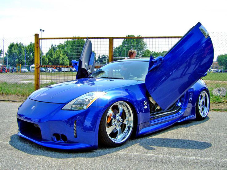 If you have the blues, this Nissan 350z will make your day! What's your favorite Nissan? #ModMonday