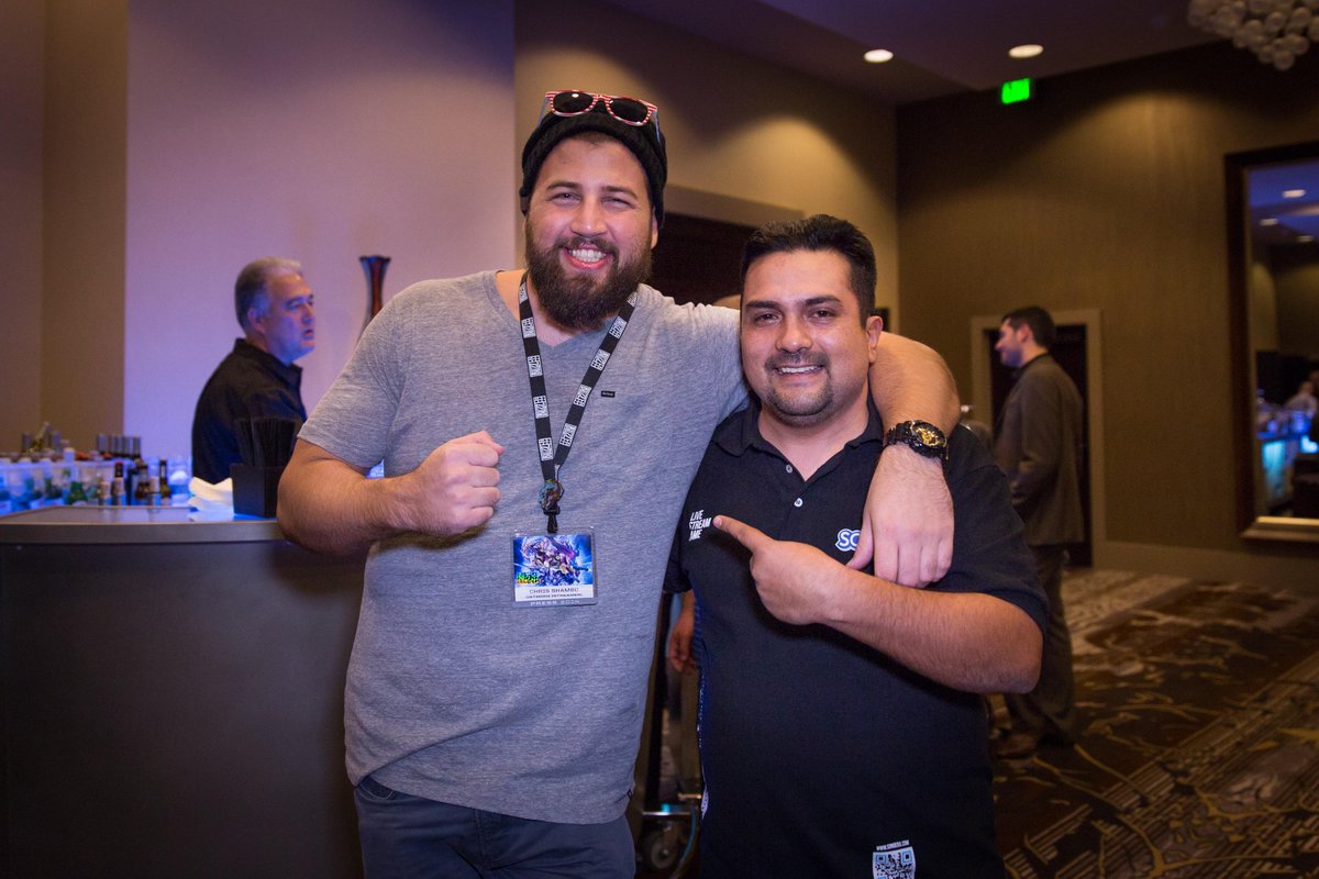 sonderxTV's tweet image. Recordando #Blizzcon2014 :D with @DatModz you are very cool man :D