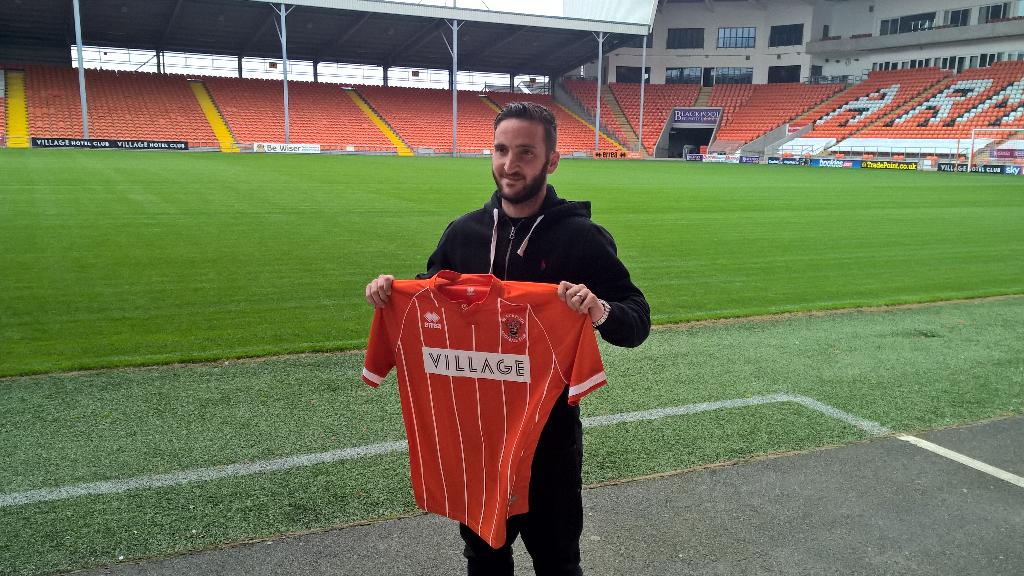 @BeswicksSports client #MartinPaterson signs a deal till the end of the season with @BlackpoolFC #teambeswicks