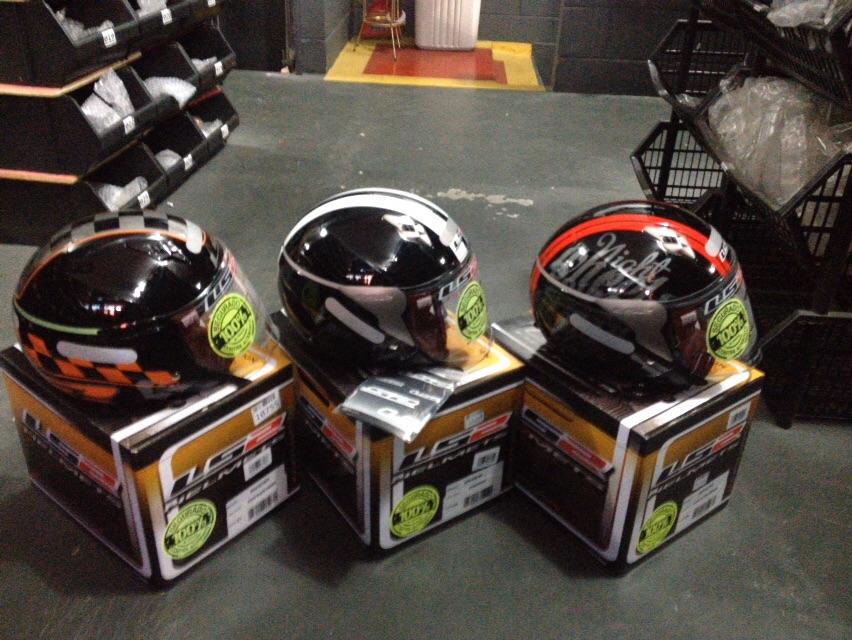 BrothersMoto's tweet photo. Capacetes LS2 http://t.co/NRFd0MgGBQ