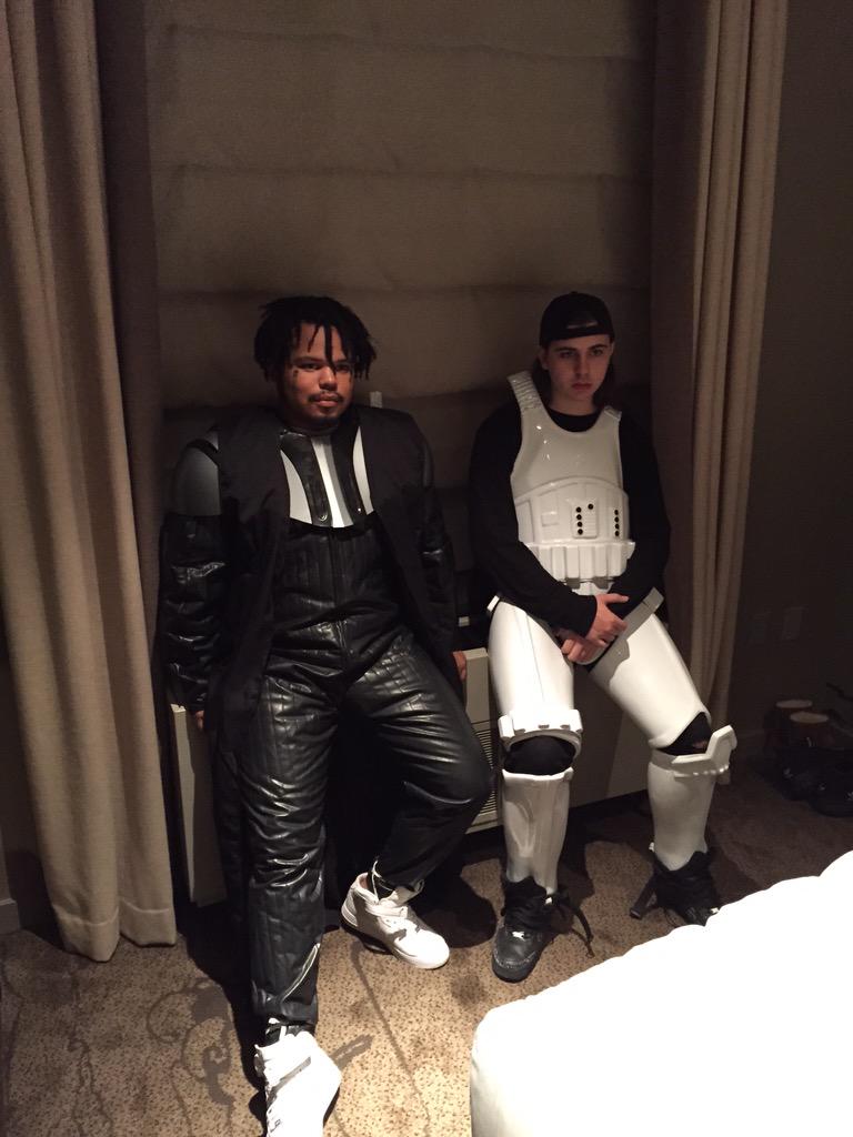 TheophilusL's tweet photo. ASS PIZZA X @kerwinhasinstagram for @Doritos ss/17 #FASHAWNWEEK #NYFW http://t.co/4o9mHbRHbv