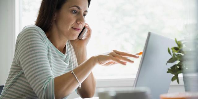Monster's tweet photo. Learn how to phone-interview more efficiently. These tips could save you 3+ hours! http://t.co/vRySrf1c61 http://t.co/Ei9qZGy4al