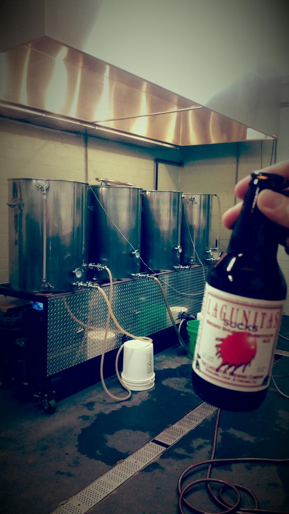 loveSRBrew's tweet photo. Sucks doesn't suck & neither does my job today. Brewing Cocoa Beware! #ndbrewed http://t.co/Y8G2I6eHui