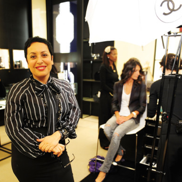 Featured AMA - join celebrity makeup artist <a href="/AngelaBeauty/">angela levin</a> tomorrow (Tuesday) at 11am PST. Get your questions ready!