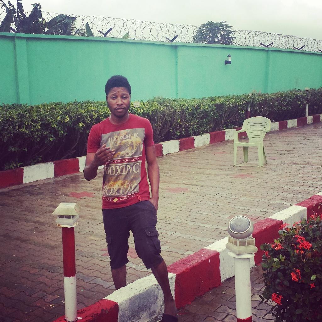 Mikkyguy11's tweet photo. My hood http://t.co/HGsJ4LXNiu