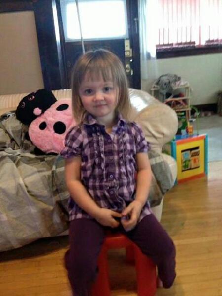 RCMP release two more photos of 2 y/o Hailey Dunbar-Blanchette #AMBERALERT