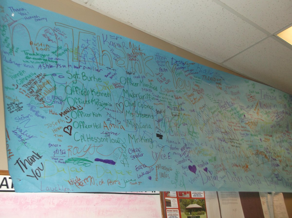ClaycomoPD's tweet image. Thank you to the amazing kids at Maple Park School for the letters of support and the signed banner. #AwesomeKids!