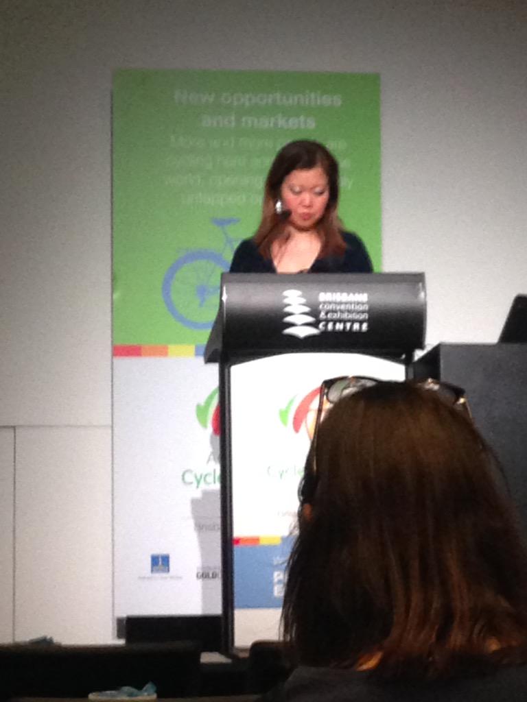 New #cyclecrush <a href="/veloaporter/">Sarah</a>  She cycles in high heels. #APCC15 #morewomencycling