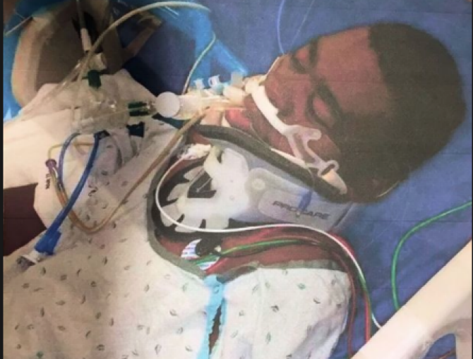 TheRoot's tweet photo. St. Louis man found unconscious in cell after police reportedly deny him an ER visit: http://t.co/C53sYFUyCX http://t.co/vux6pRxehB