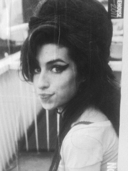 Happy bday Amy Winehouse my love you will forever be my passion and the reason I love music  