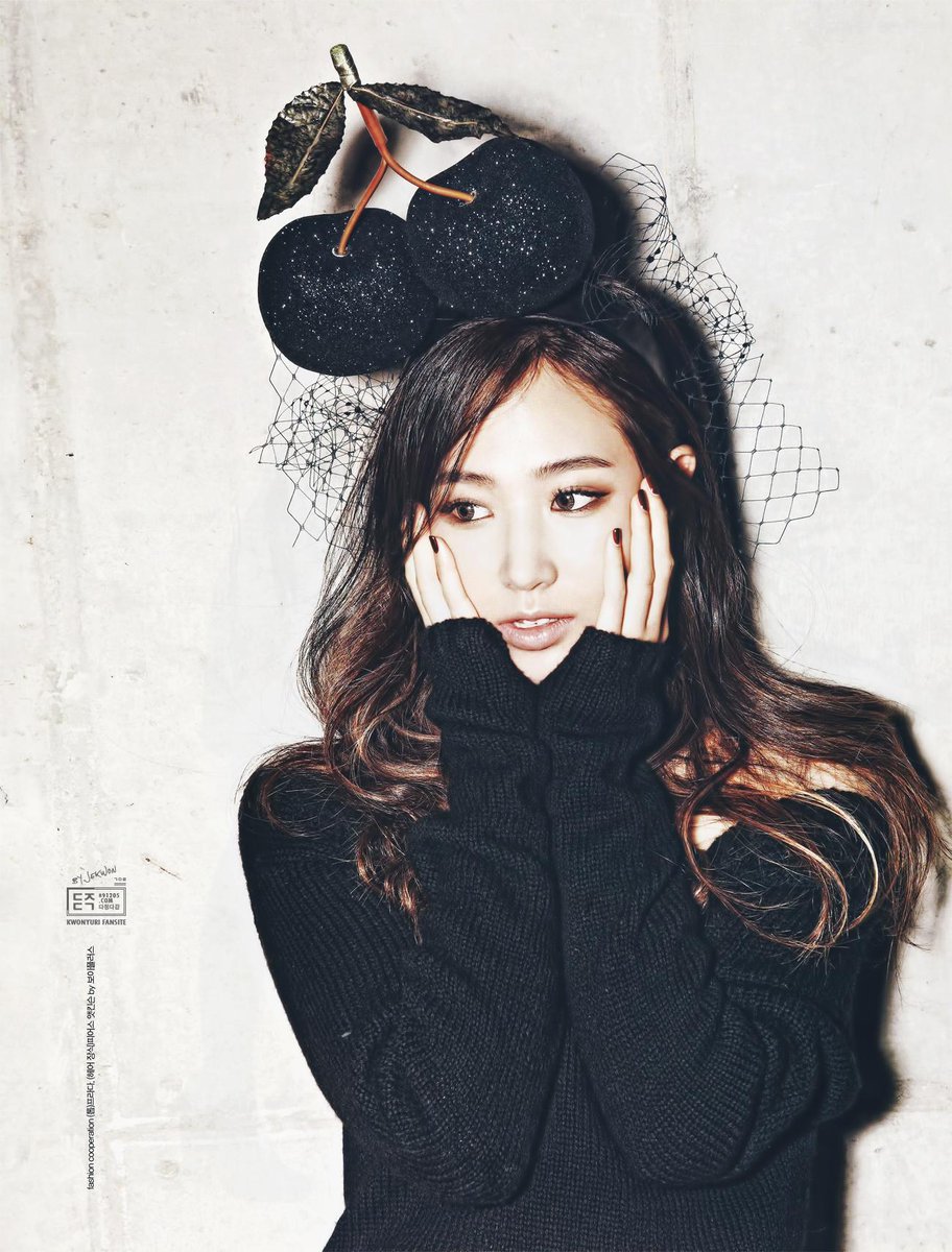 hqgroupspics's tweet photo. Yuri - SNSD
http://t.co/x1zGrJPwO9
http://t.co/eGsetHWZCl http://t.co/OFe9mwtlXB