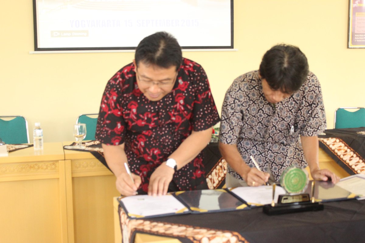 #event Proses Penandatanganan MoU oleh Bupati Bojonengoro cc @PascasarjanaUMY <a href="/UMYogya/">UMY</a>