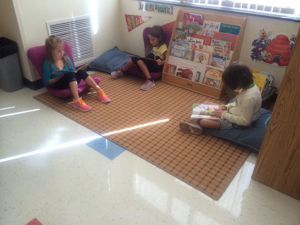 littellRRES's tweet photo. Practicing Read to Self and building stamina. #littelldailyfive http://t.co/6kIwJIRB3v