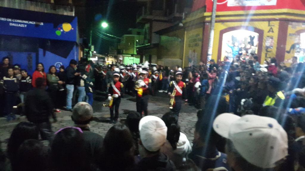 JennerBarrios's tweet photo. El grito #Shecano desfile que recorrio calles principales de #SanPedro Sacatepequez #SanMarcos #Guatemala http://t.co/rxp3Nzj6Bh