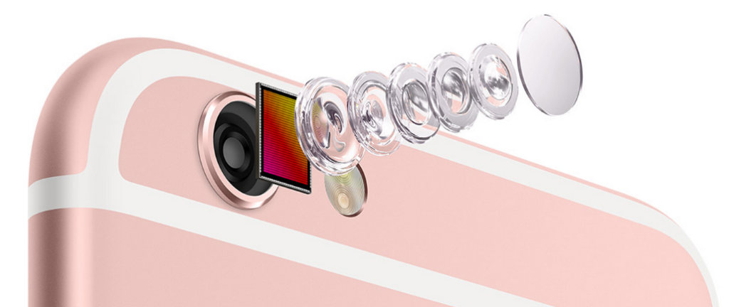 Forbes's tweet photo. The new iPhones may reclaim the smartphone camera crown for Apple: http://t.co/5Fw40UWXDg http://t.co/OPCcHzZX5u