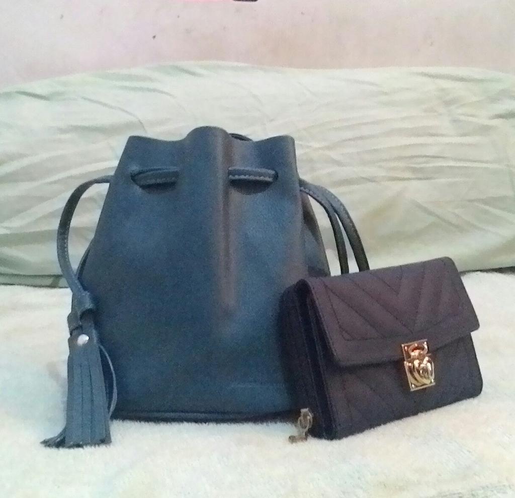 Hadiah dari suami 😘