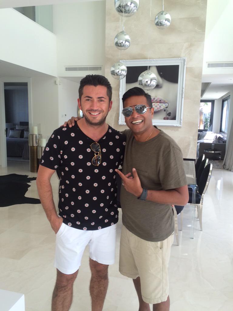 GoSunbed's tweet image. Our new Brand Ambassador @StrettonKnowles #LifeOnMarbs @NikkiBeachMarb @Ocean_Club @MarbellaNews