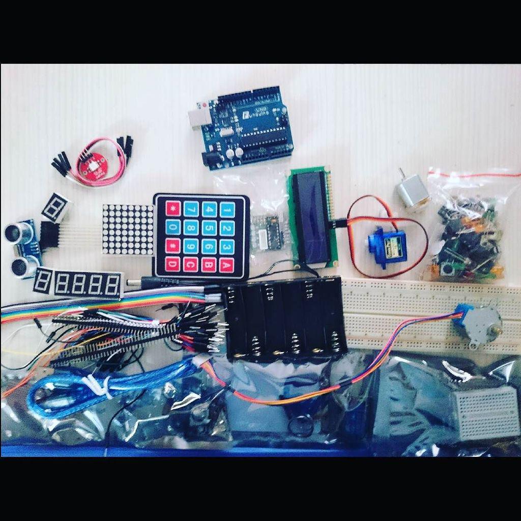 insta_arduino's tweet image. ift.tt/1EZFlEf - #Welcome to my #arduinouno :)

#arduinounor3 #arduino #basic #i… ift.tt/1OT5cxr