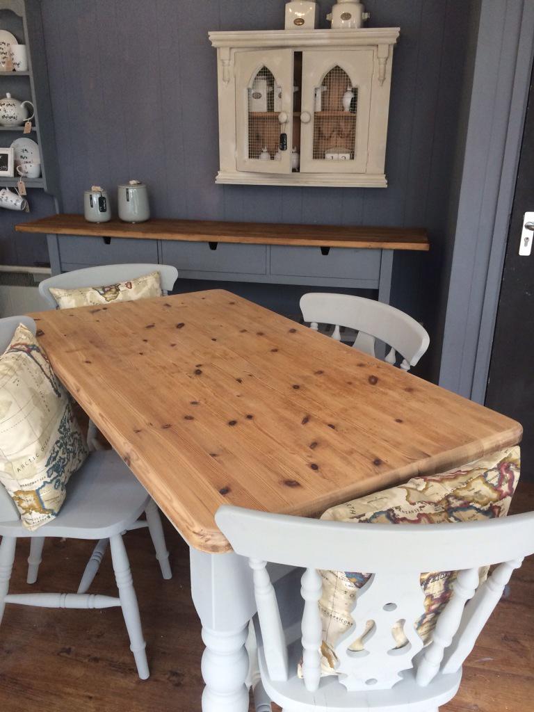 pixiegreenmh's tweet image. We've been painting in #parisgrey today and adding #graphite for a darker shade.