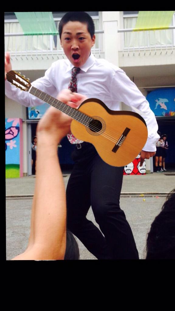 sawasawashingo's tweet photo. ちなみに、アクロフォビアに音楽教えたの俺ら http://t.co/KmaY3TfiIL
