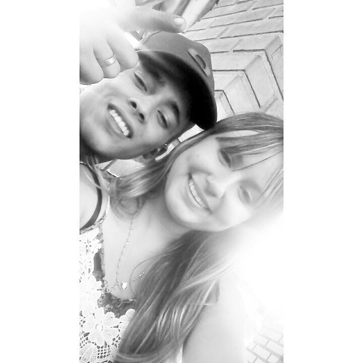 amanda_leticia1's tweet photo. Acampamento com ele, final de semana perfeito 😍 amo muito meu dengo ❤ http://t.co/GuQ5CKe0Tw