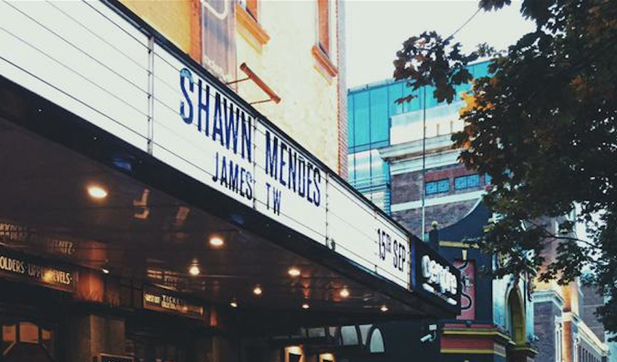 ShawnAccess's tweet photo. So excited for Shawn's sold out show @o2sbe tonight! http://t.co/TKtUMsMPux