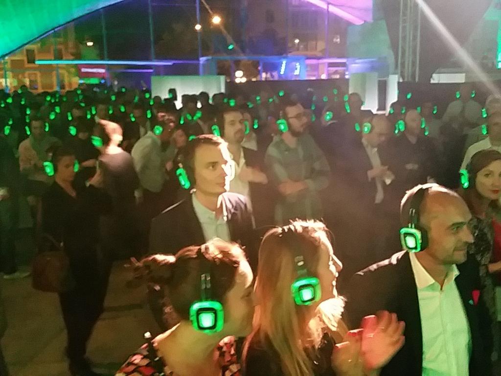 WideSwitzerland's tweet photo. Démarrage de la silent party #eventwide http://t.co/AI55uCYPcI