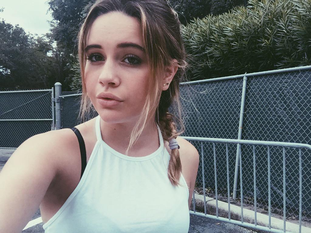 httpJacyJ's tweet image. what it do