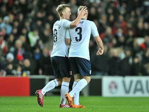 Devastated to see that happen!! I wish you the speediest recovery @lukeshaw23 .. You will come back stronger mate 🙏🏼